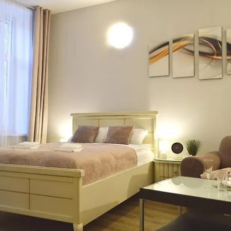 Romantic Studio Apt-Great Location- City Center-Free Parking-Self Check-In- Till Old Town 20 Min Riga Exterior photo