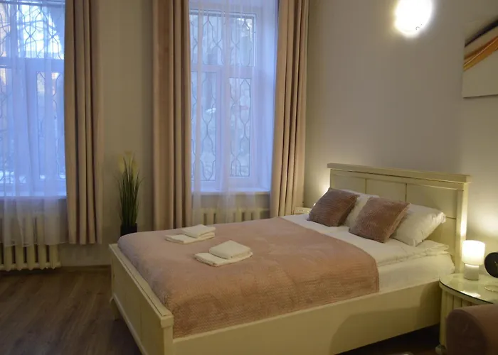 Romantic Studio Apt-Great Location- City Center-Free Parking-Self Check-In- Till Old Town 20 Min